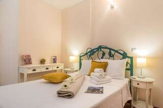 Отель Vila Perast Boutique Hotel Пераст Улучшенный двухместный номер с 1 кроватью и отдельным входом-3